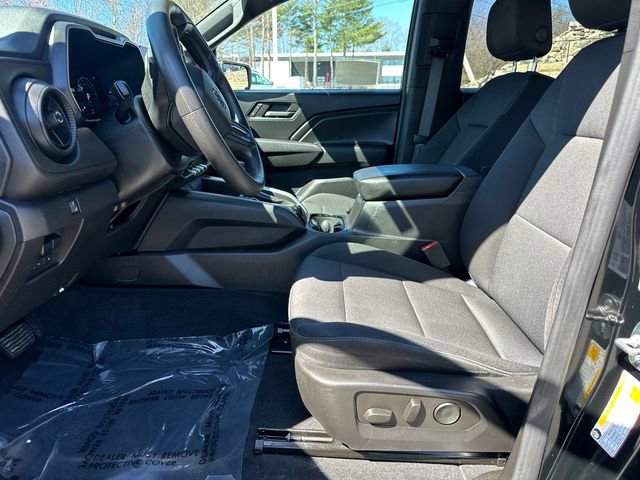 Used 2024 Chevrolet Colorado Trail Boss w/ Technology Package image 31