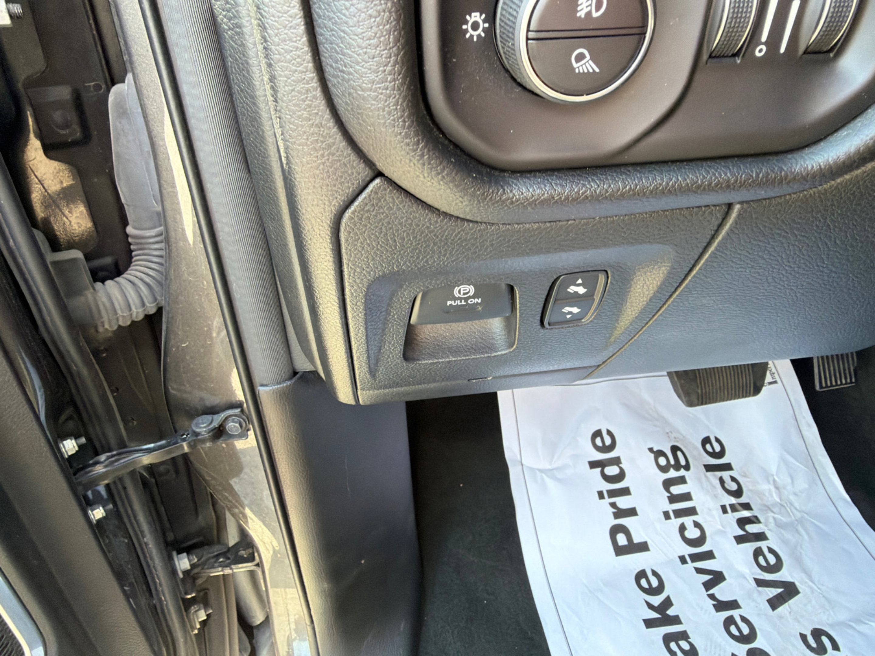 Used 2022 RAM 1500 Laramie w/ Sport Appearance Package AWD/4WD image 21