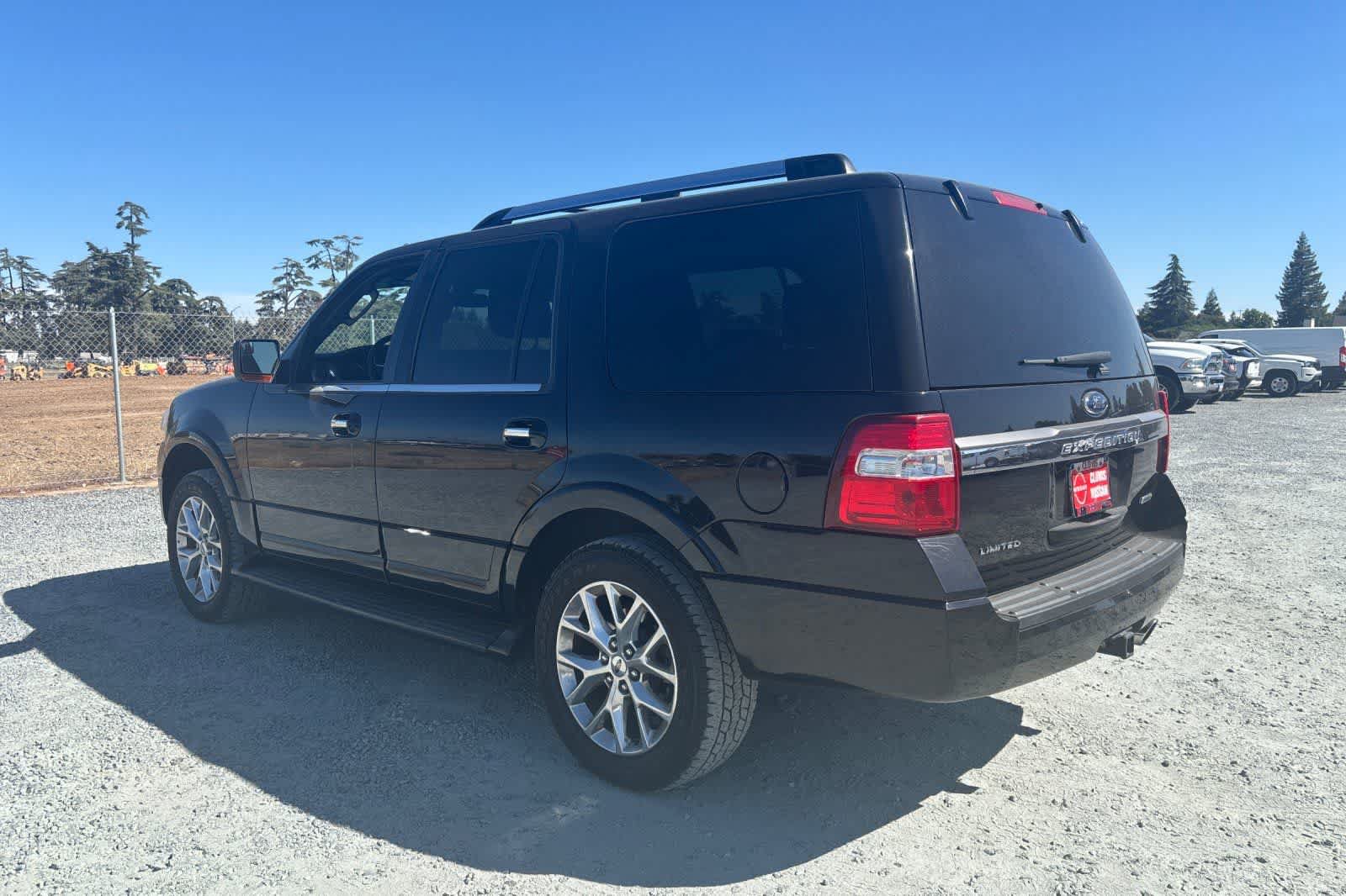 Used 2017 Ford Expedition Limited RWD image 7