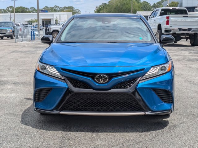 Used 2020 Toyota Camry XSE FWD image 2
