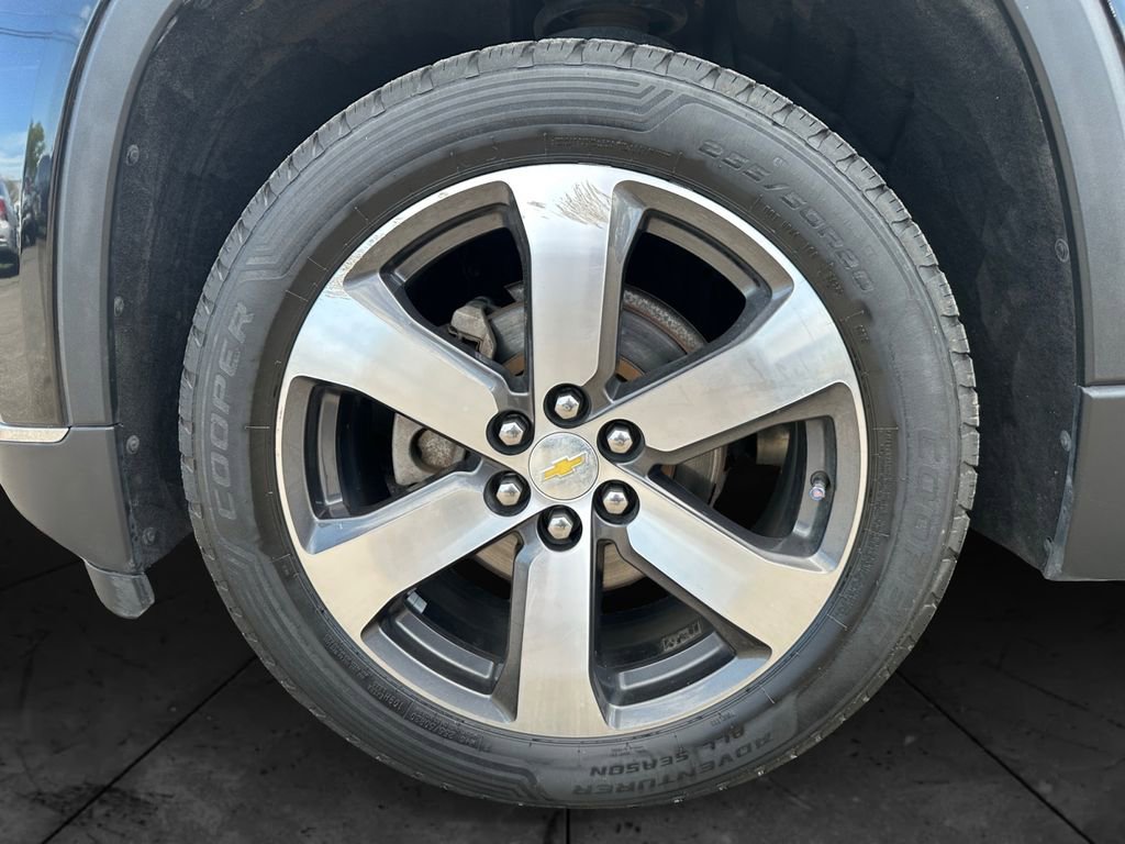 Used 2020 Chevrolet Traverse LT w/ LT Premium Package image 14