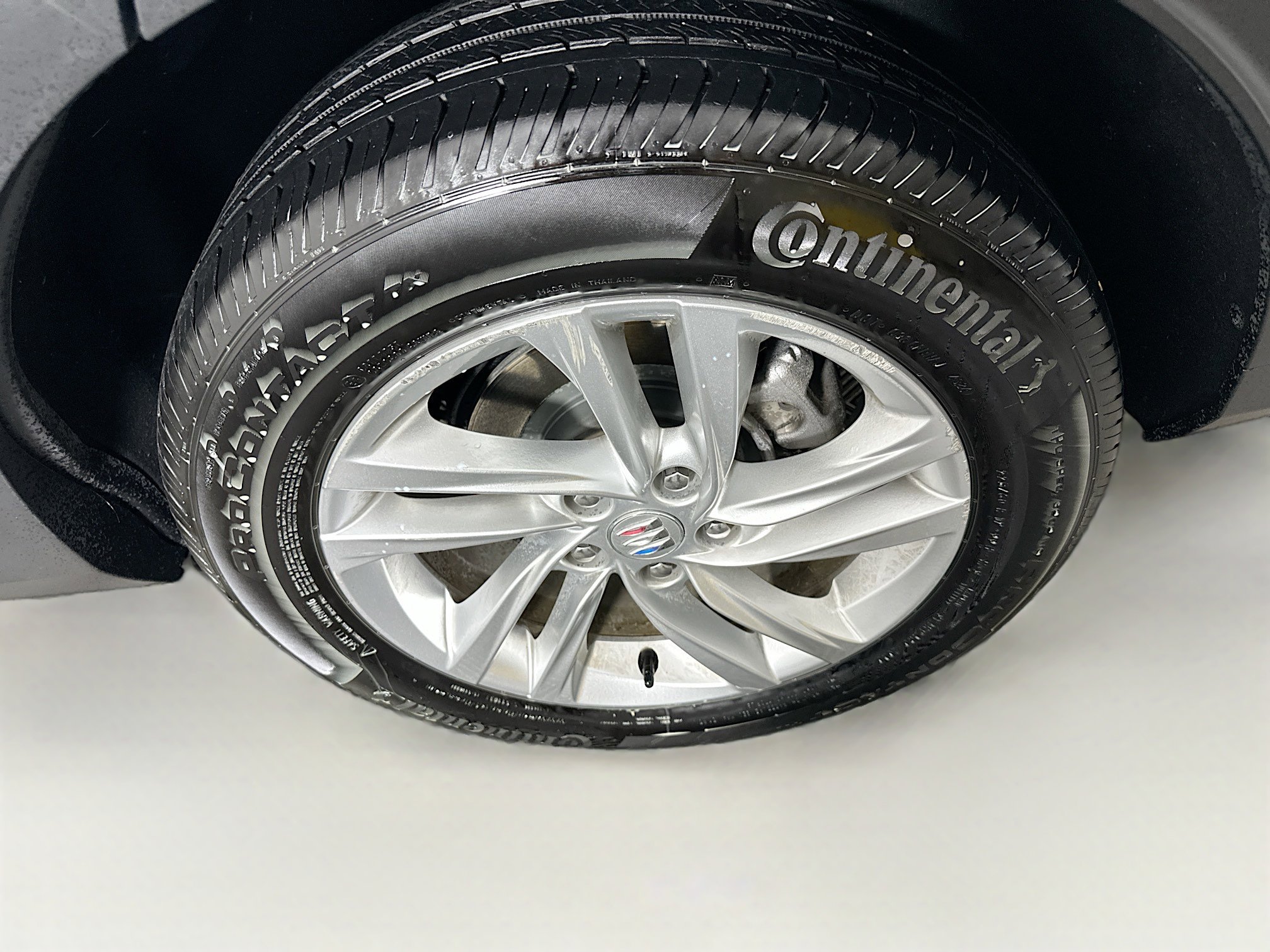 Used 2025 Buick Envista Preferred image 11