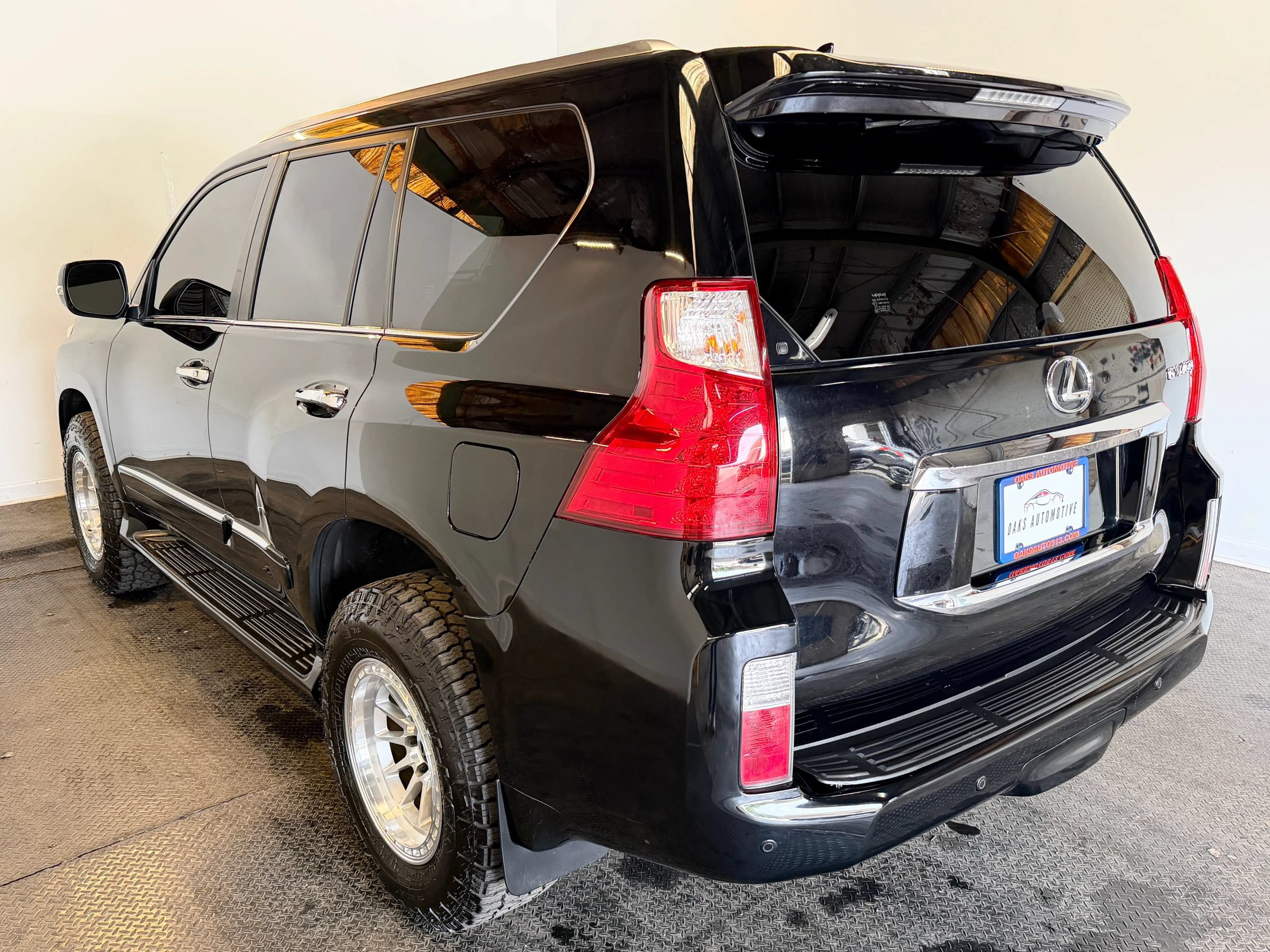 Used 2013 Lexus GX 460 w/ Comfort Plus Pkg AWD/4WD image 5