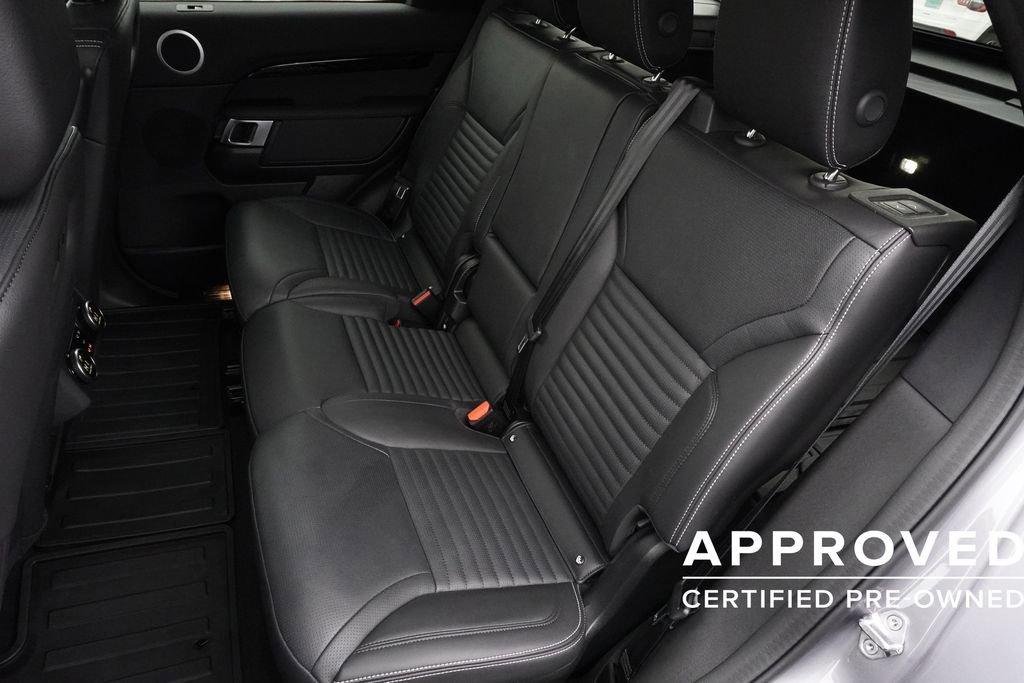 Used 2025 Land Rover Discovery S AWD/4WD image 30