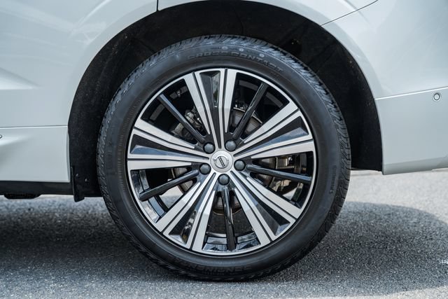 Certified 2023 Volvo XC60 B5 Plus w/ Climate Package AWD/4WD image 19