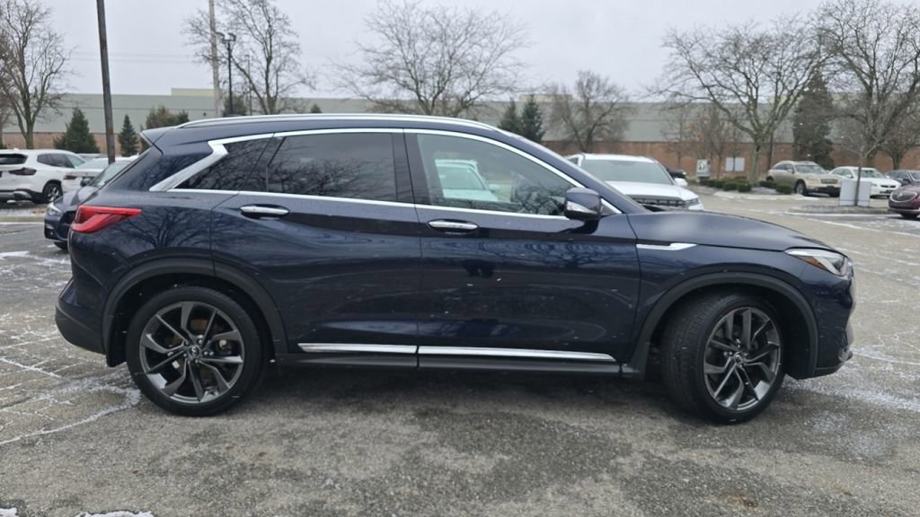 Used 2019 INFINITI QX50 Essential w/ Sensory Package image 18
