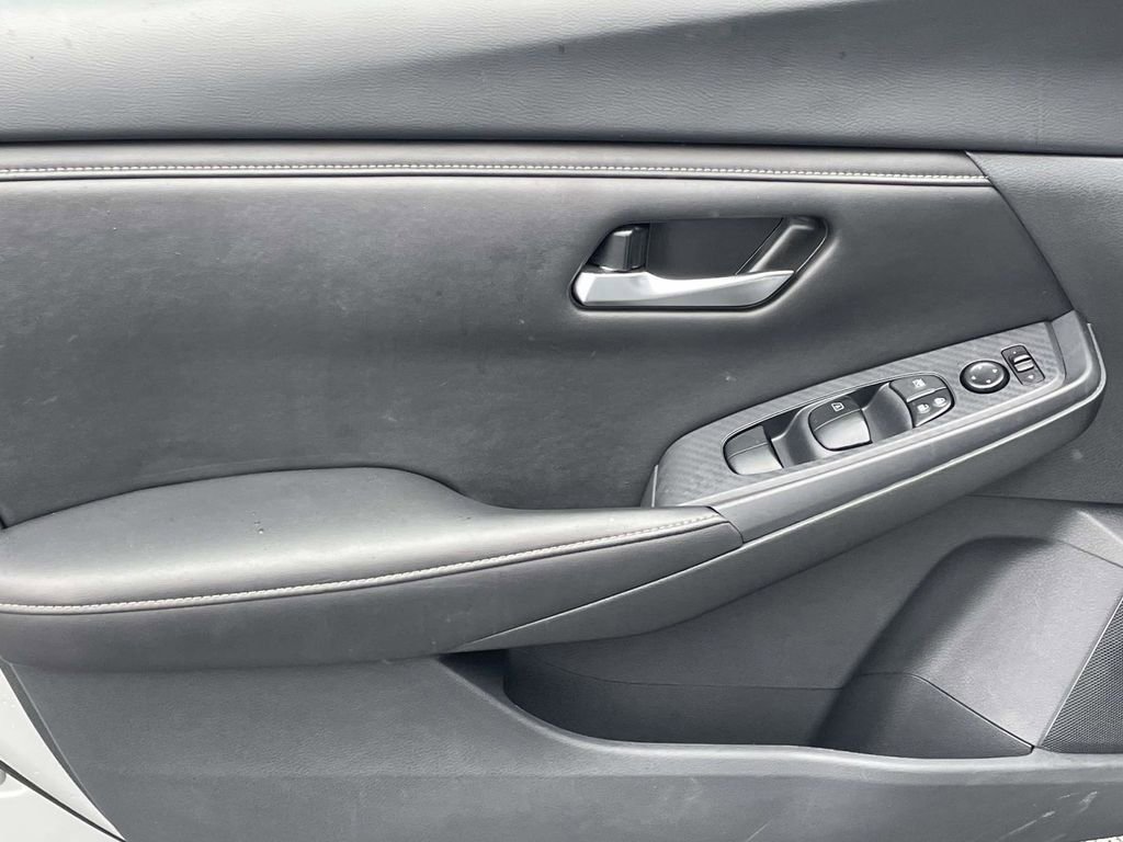 Used 2023 Nissan Sentra SV image 23