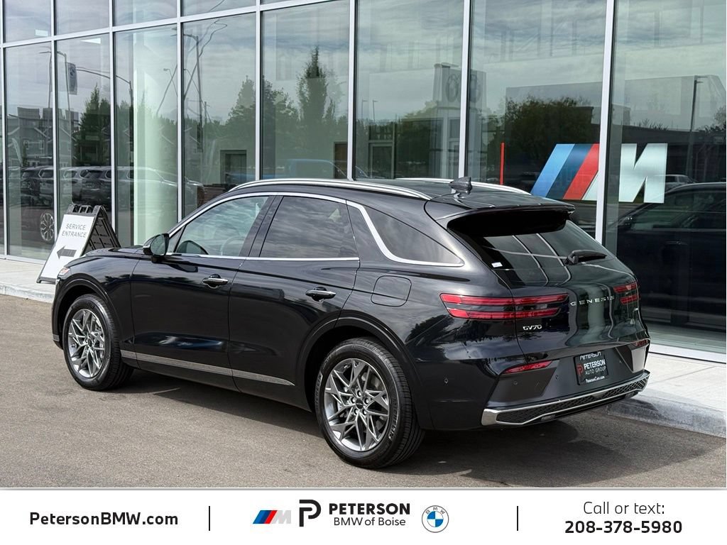 Used 2026 Genesis GV70 2.5T Advanced AWD/4WD image 3