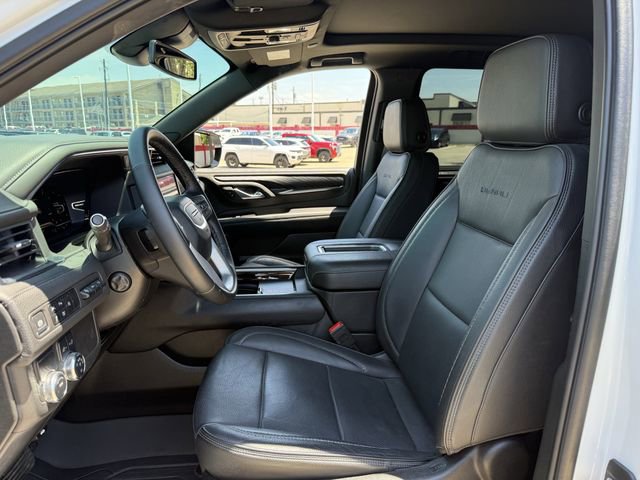 Used 2024 GMC Yukon XL Denali RWD image 29