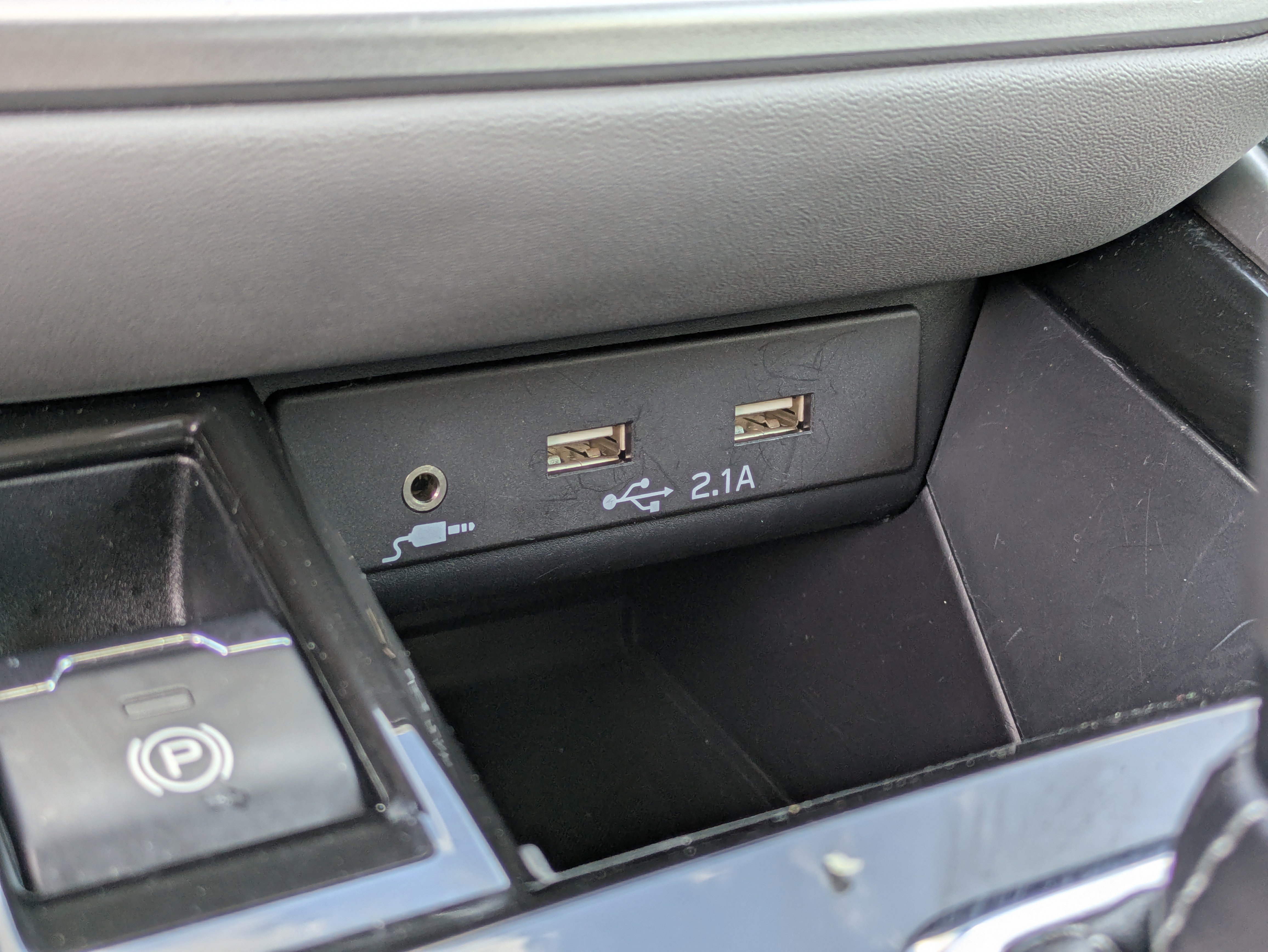 Used 2022 Subaru Outback Premium image 31