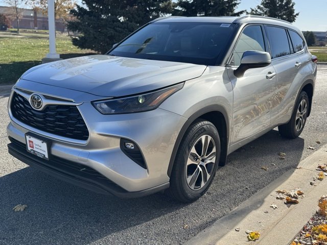 Certified 2022 Toyota Highlander XLE image 39