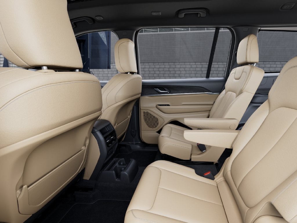 New 2027 Jeep Grand Cherokee L Limited AWD/4WD image 23
