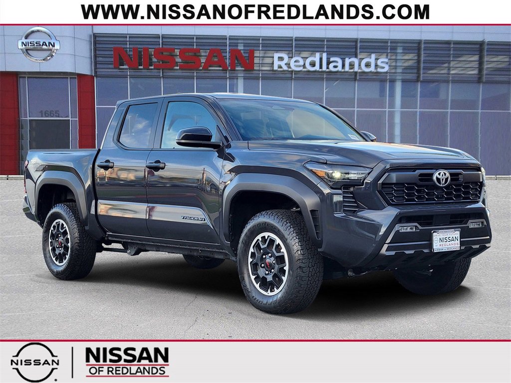Used 2025 Toyota Tacoma TRD Off-Road image 1