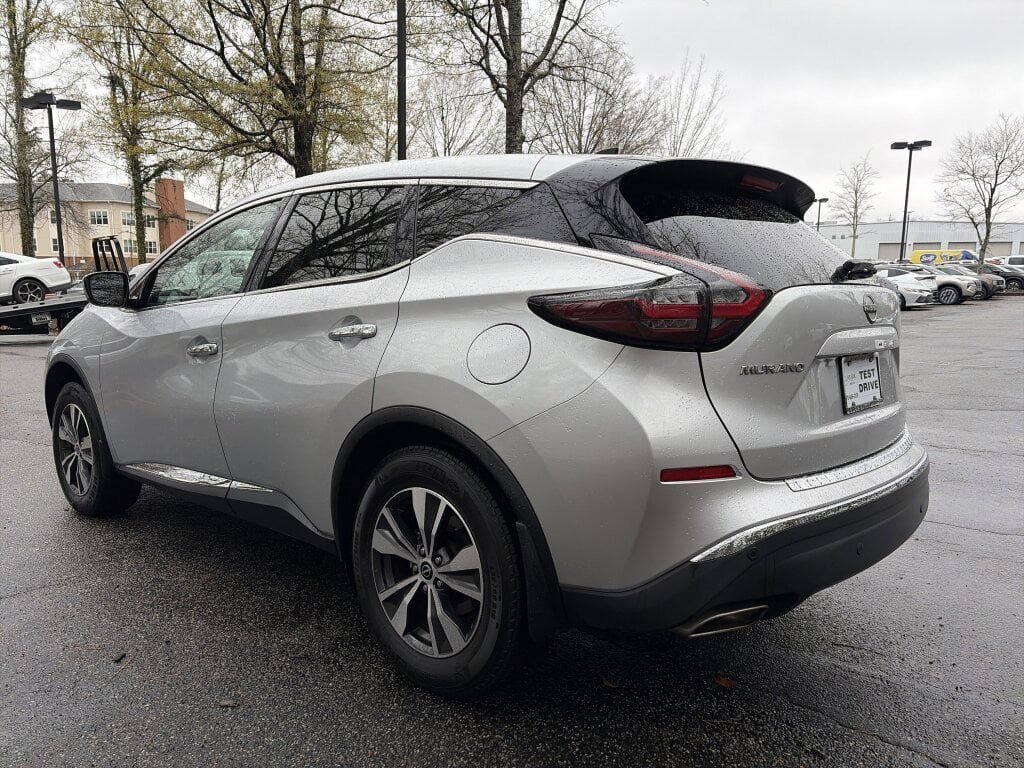 Used 2023 Nissan Murano S image 3