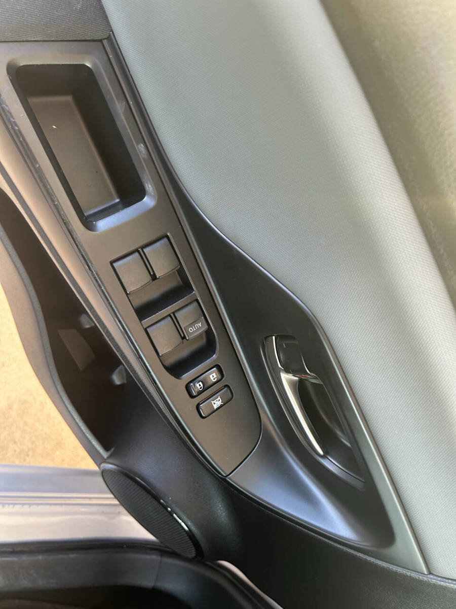 Used 2016 Toyota Yaris SE image 14