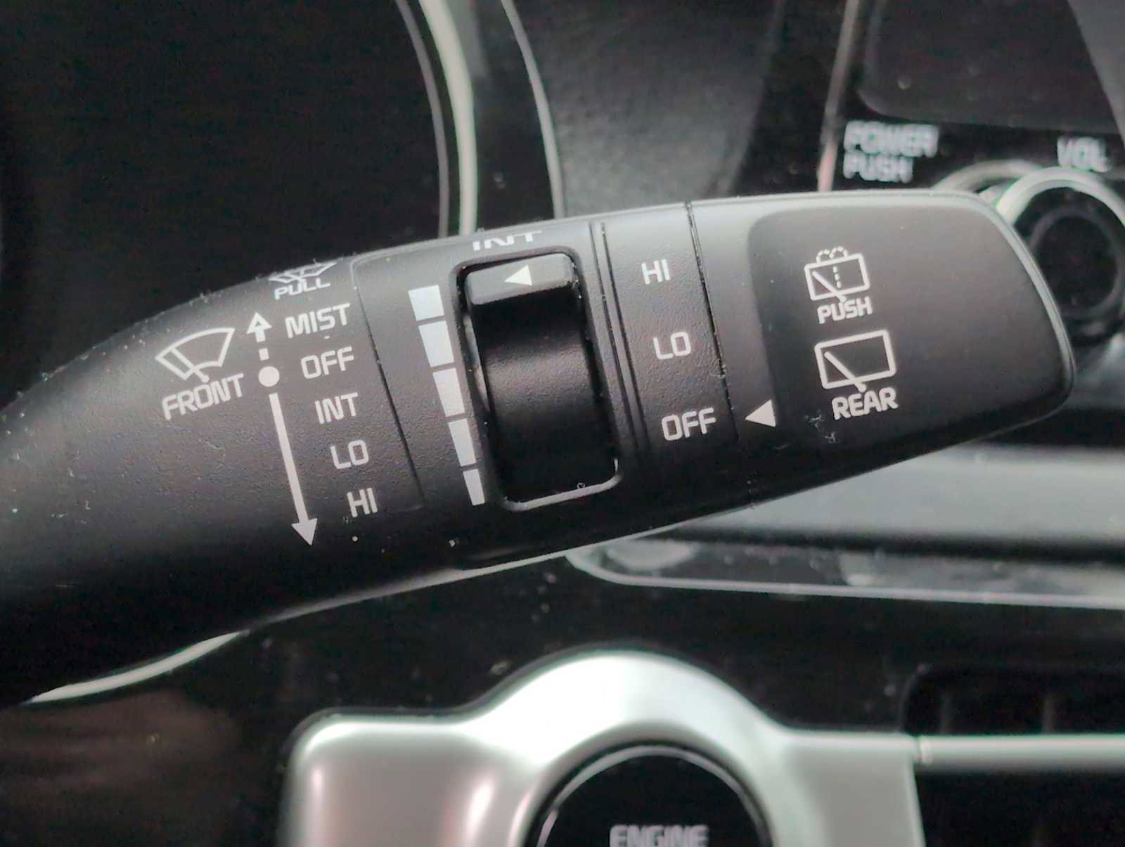 Used 2023 Kia Seltos SX w/ SX Sunroof Package image 26