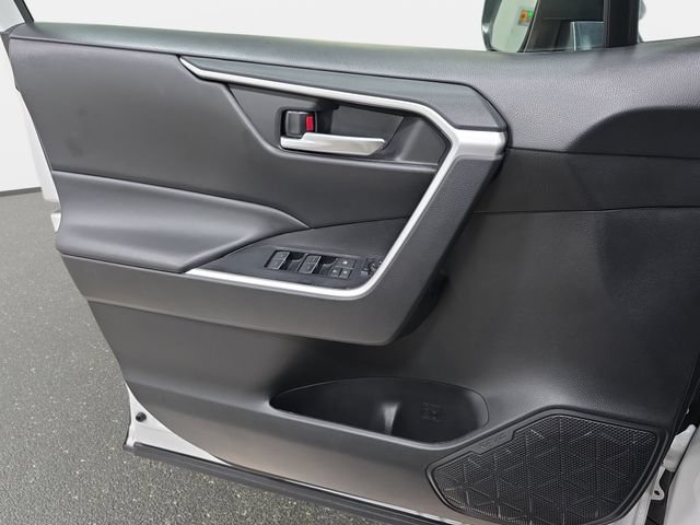 Certified 2024 Toyota RAV4 XLE AWD/4WD image 24