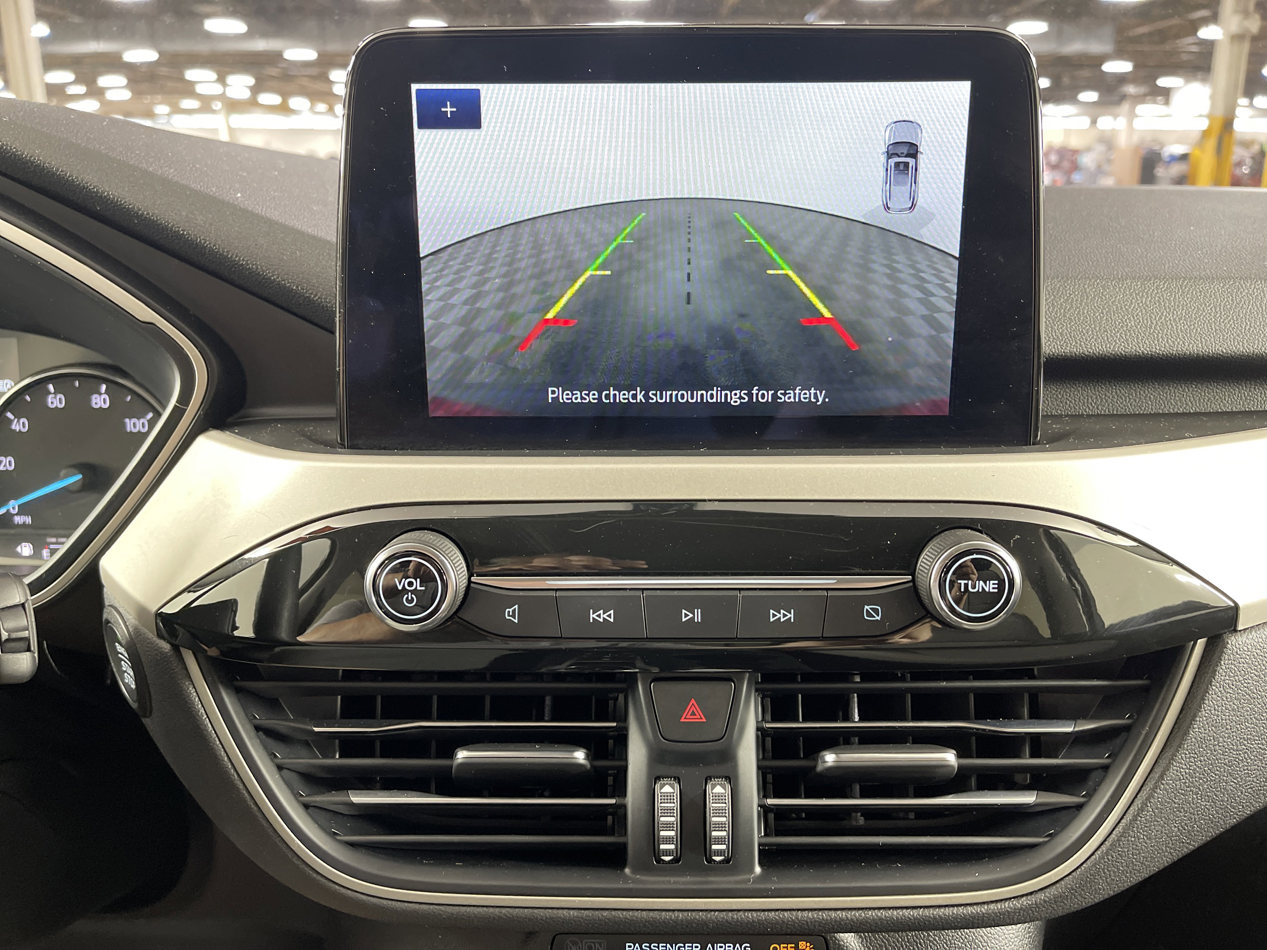 Used 2022 Ford Escape SE image 23