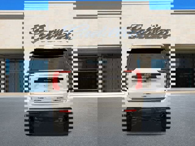 Used 2021 GMC Yukon Denali w/ Denali Premium Package image 4