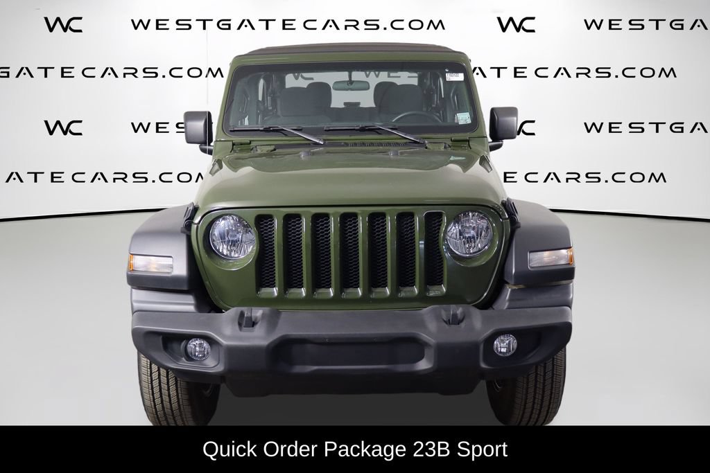 Used 2022 Jeep Wrangler Sport AWD/4WD image 2
