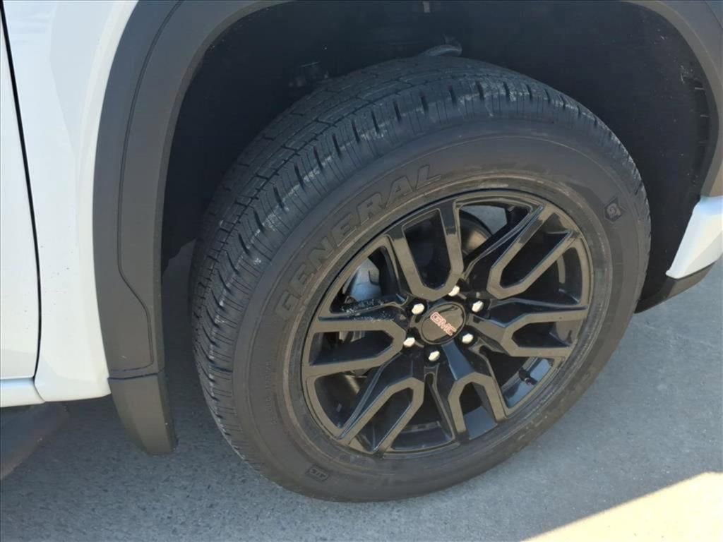 New 2026 GMC Sierra 1500 Pro w/ Graphite Edition image 9