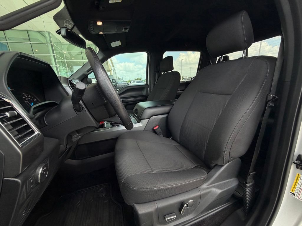 Used 2016 Ford F150 XLT w/ Equipment Group 302A Luxury RWD image 6
