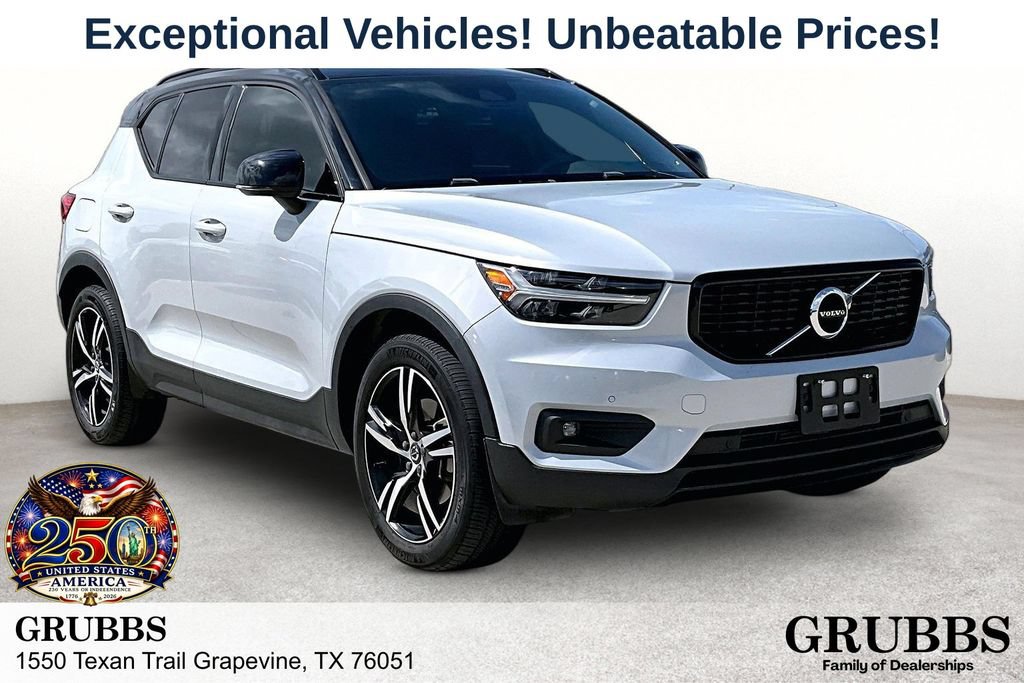Used 2020 Volvo XC40 T5 R-Design