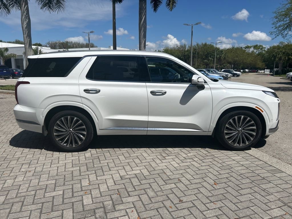 Used 2023 Hyundai Palisade Calligraphy image 33