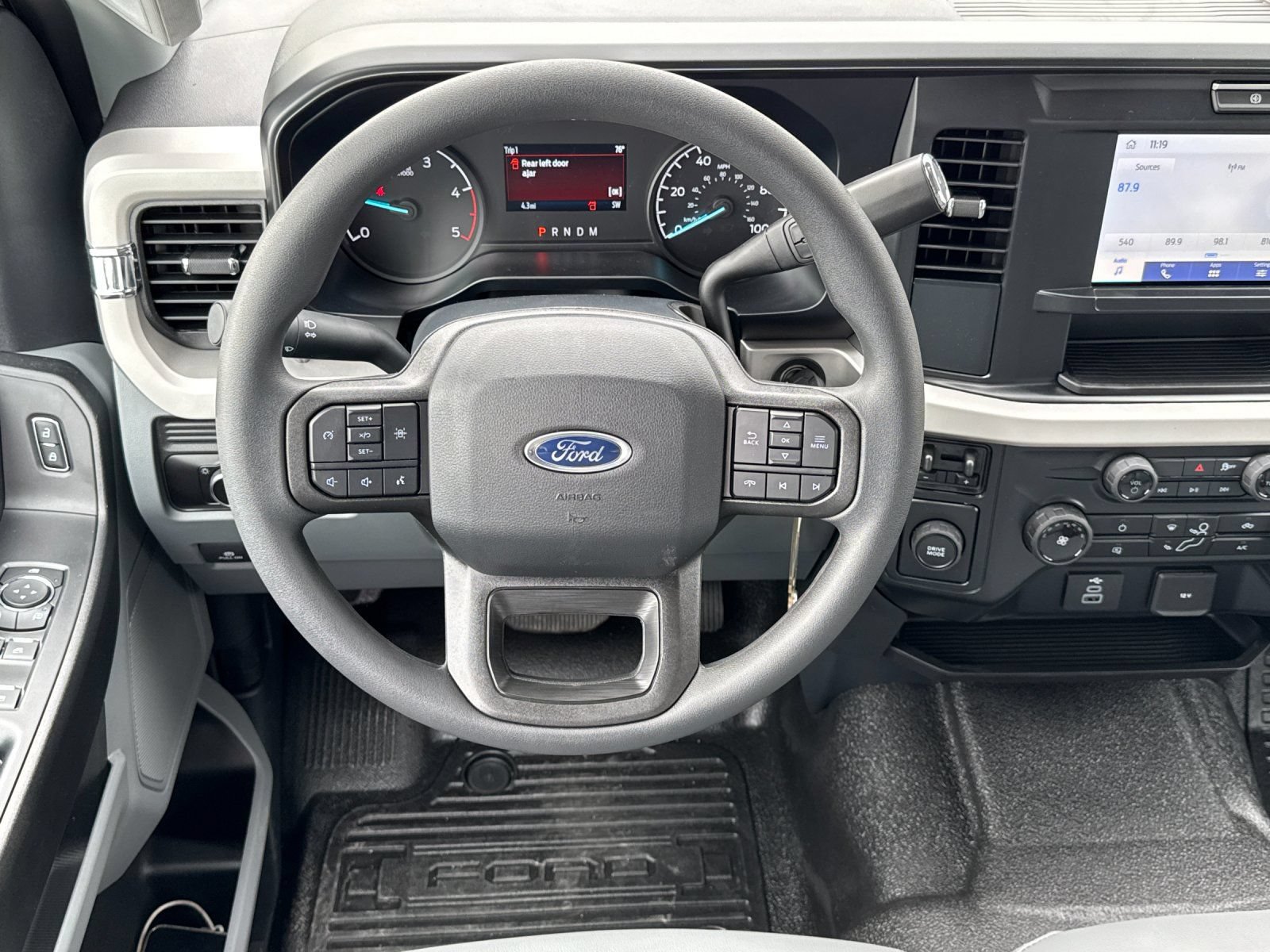 New 2026 Ford F550 2WD SuperCab Super Duty image 15