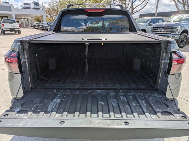 Used 2024 Hyundai Santa Cruz Night image 13