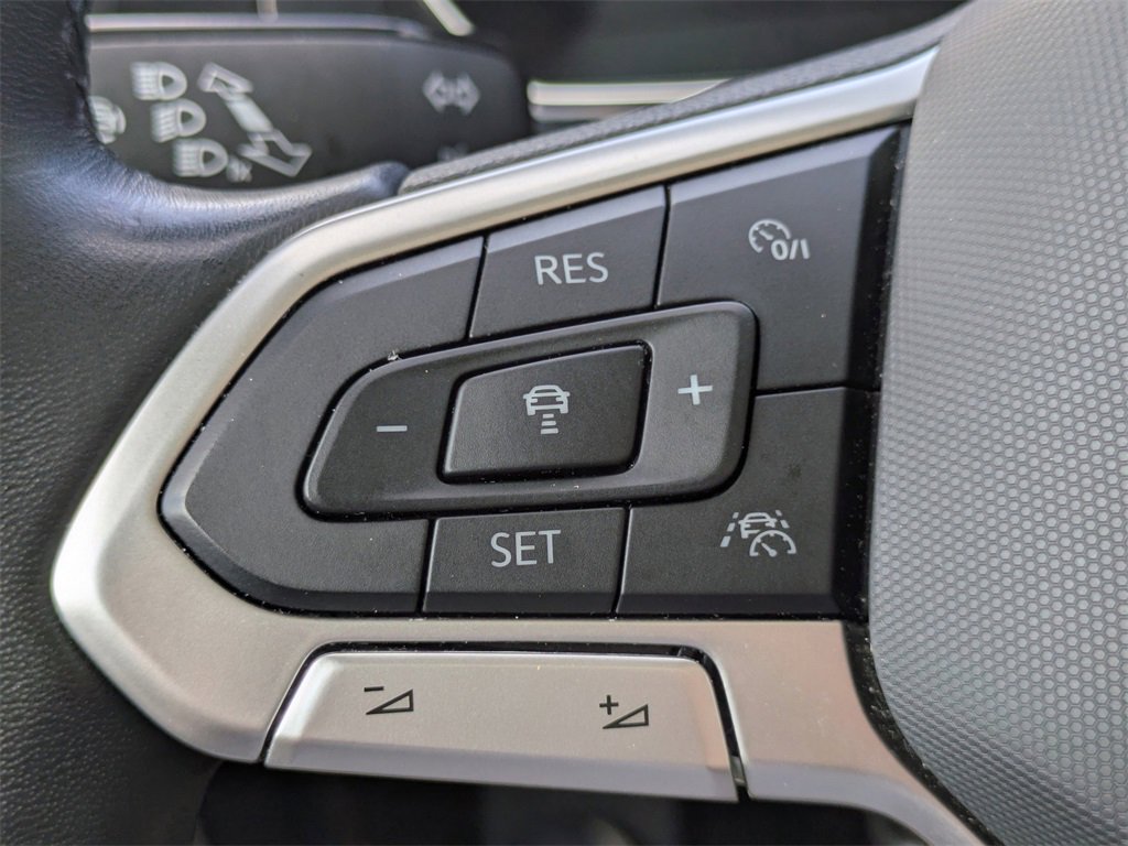 Used 2023 Volkswagen Jetta SE image 24