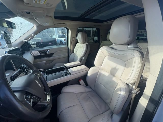 Used 2021 Lincoln Navigator L Reserve w/ Luxury Package AWD/4WD image 14