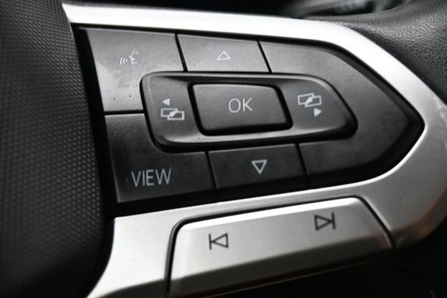 Used 2022 Volkswagen Atlas SE w/ Panoramic Sunroof Package FWD image 19