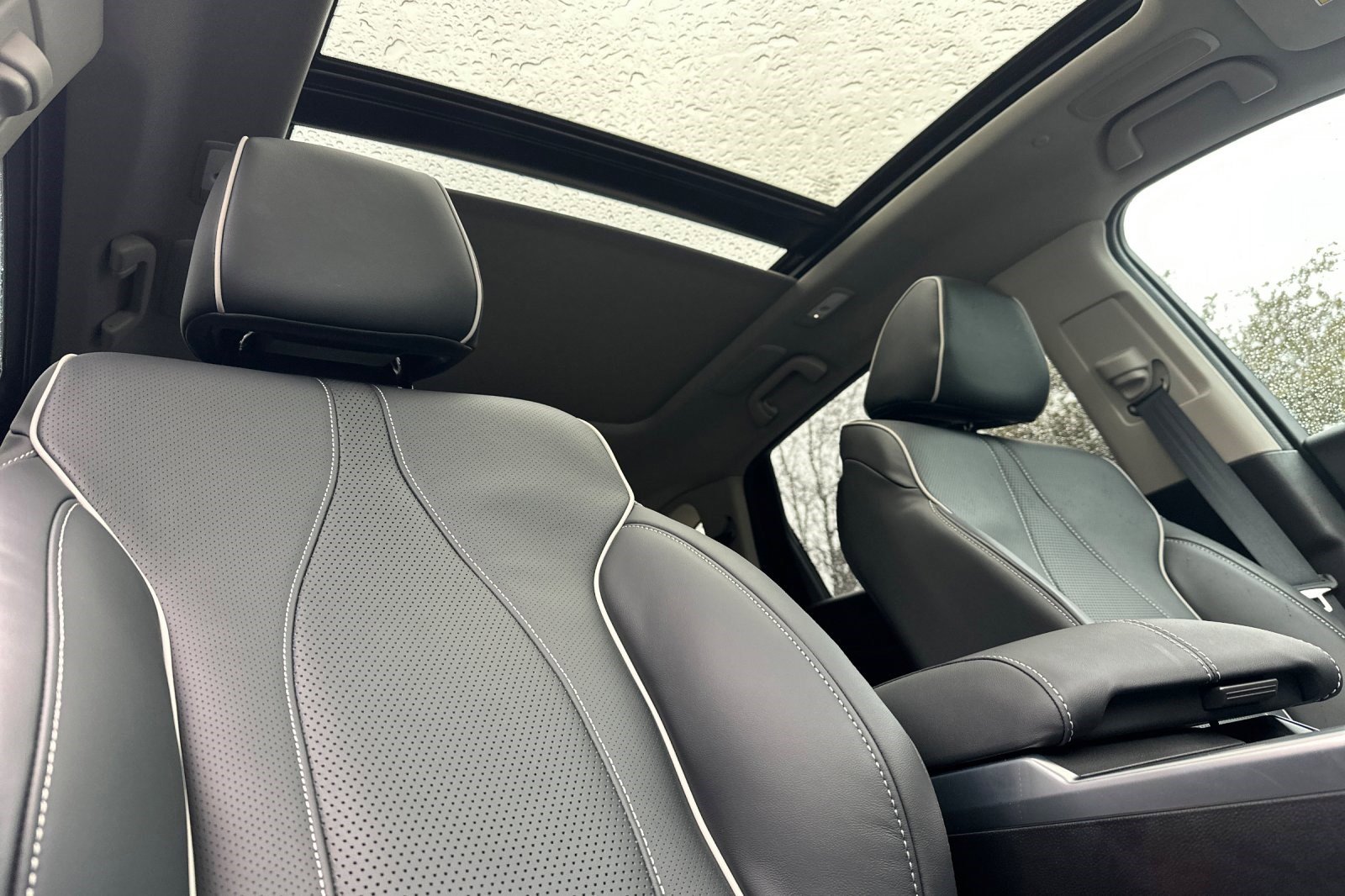 Certified 2025 Acura RDX SH-AWD w/ Advance Package image 21