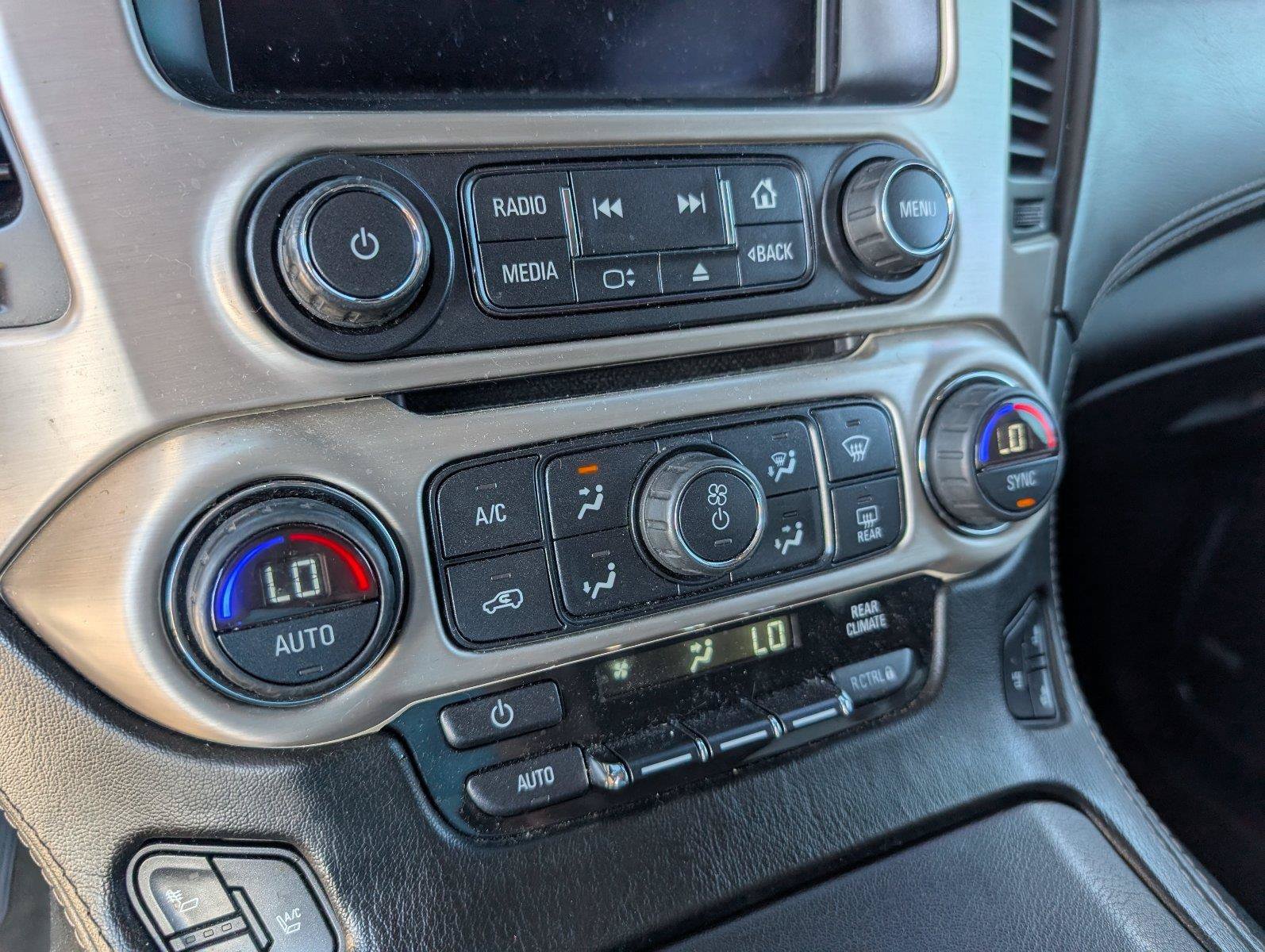 Used 2015 GMC Yukon Denali w/ Premium Package RWD image 20