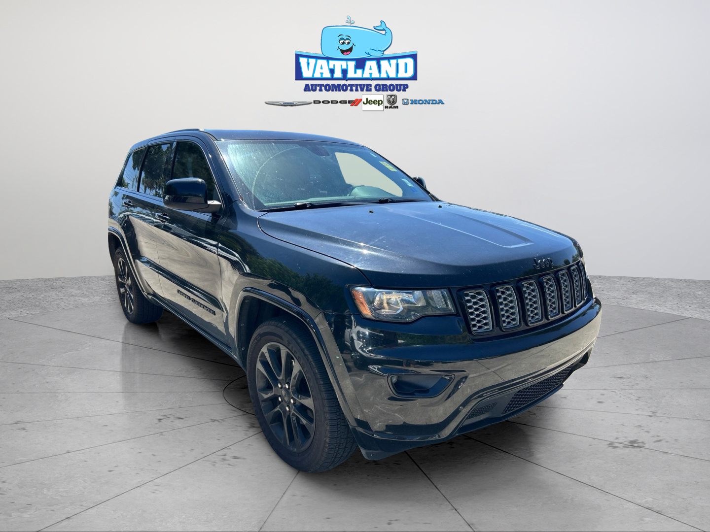 Used 2018 Jeep Grand Cherokee Altitude RWD image 7