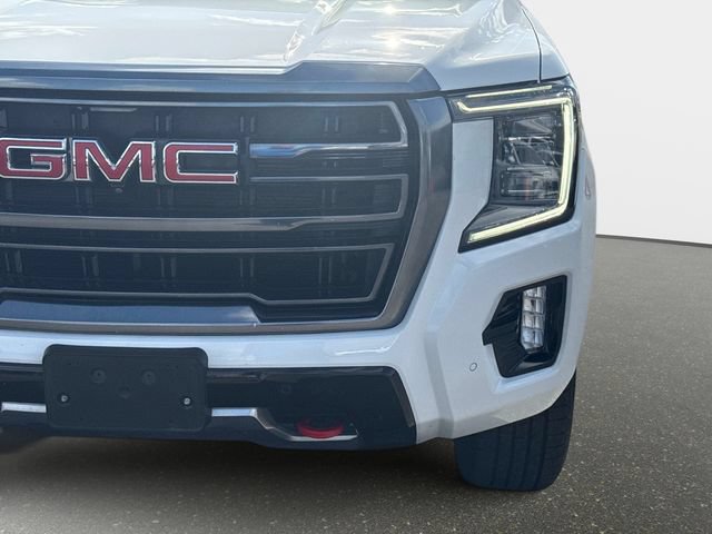 Used 2023 GMC Yukon AT4 w/ AT4 Premium Plus Package AWD/4WD image 9