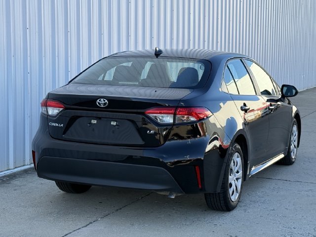 Used 2024 Toyota Corolla LE FWD image 4