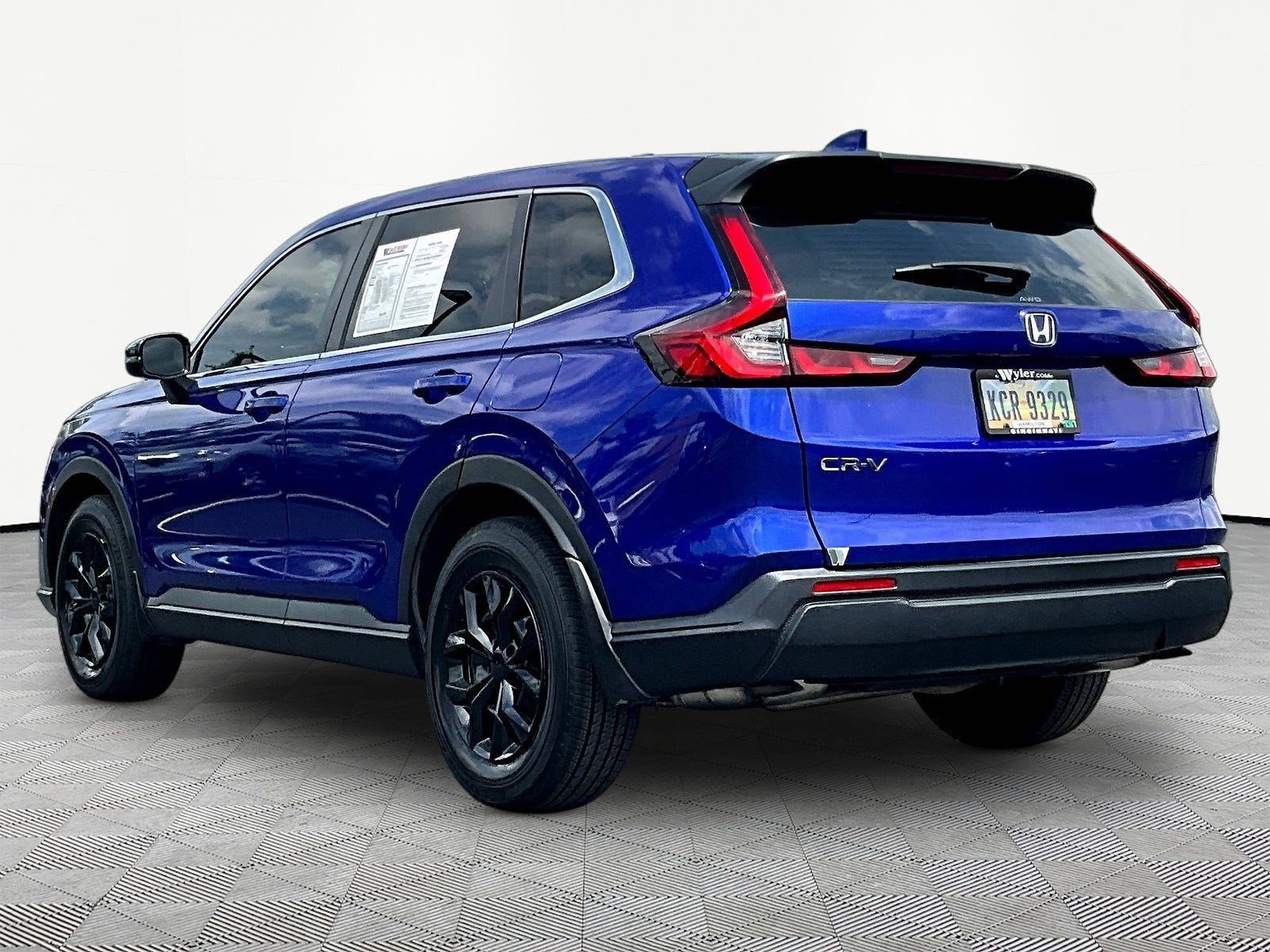 Used 2023 Honda CR-V LX image 4