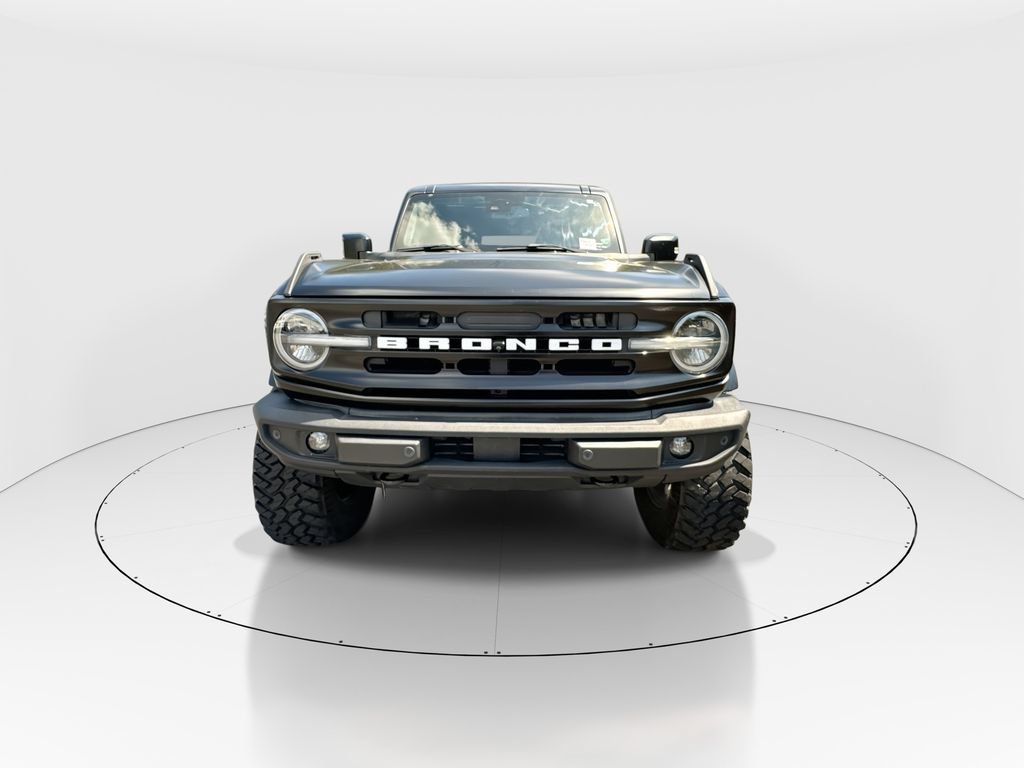 Used 2021 Ford Bronco Outer Banks AWD/4WD image 3