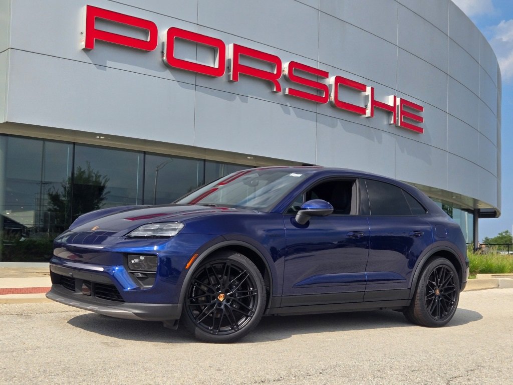New 2025 Porsche Macan 4 Electric image 1