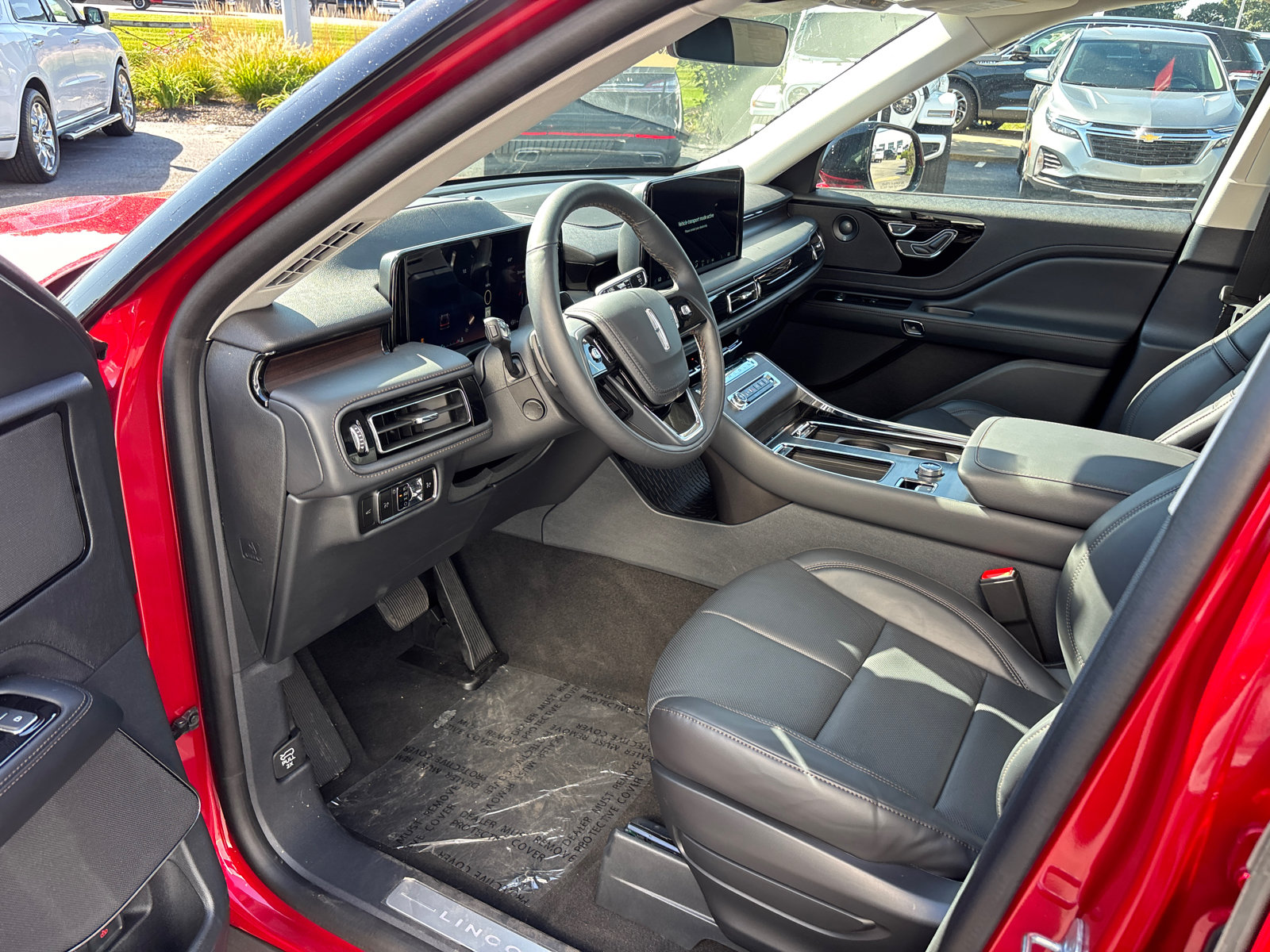 New 2026 Lincoln Aviator Reserve w/ Jet Appearance Package AWD/4WD image 22