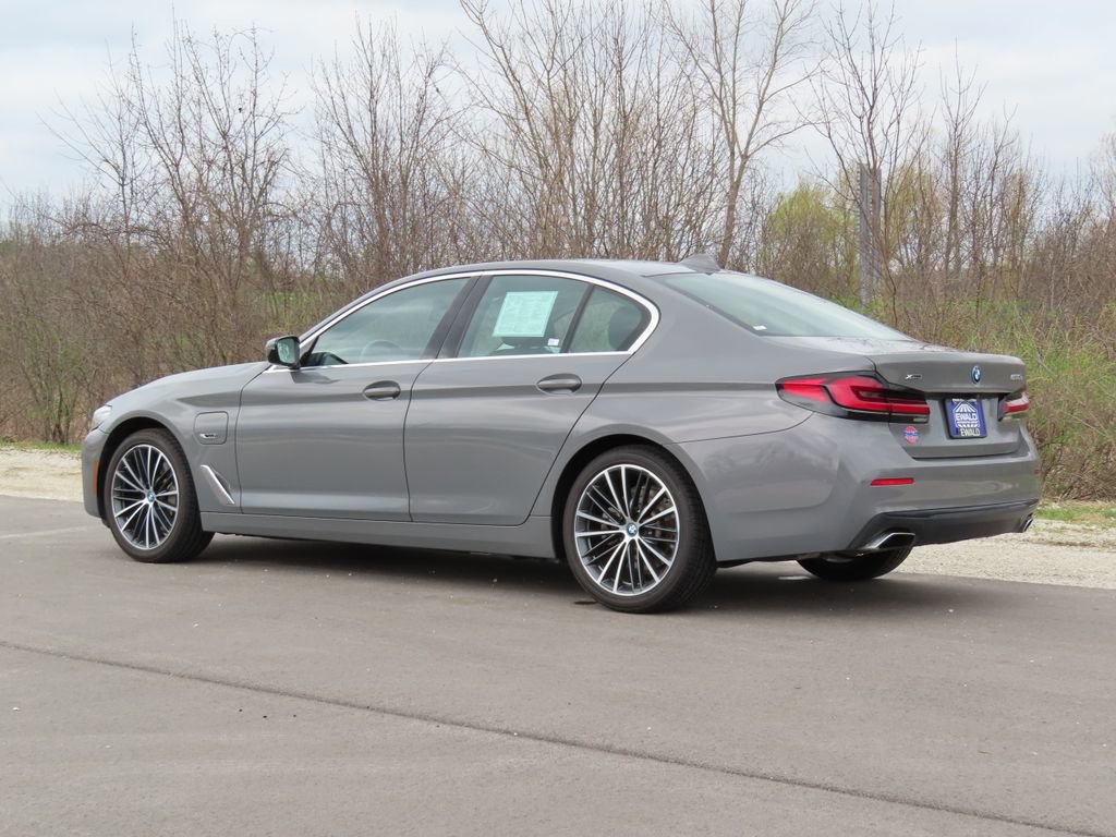 Used 2022 BMW 530e xDrive w/ Premium Package AWD/4WD image 26