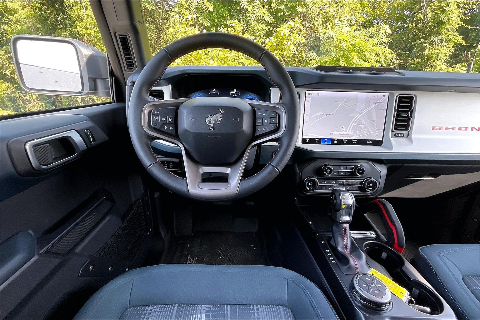 Certified 2026 Ford Bronco Heritage Edition AWD/4WD image 5