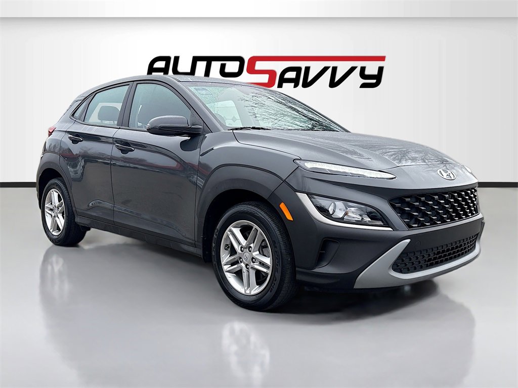 Used 2023 Hyundai Kona SE image 1