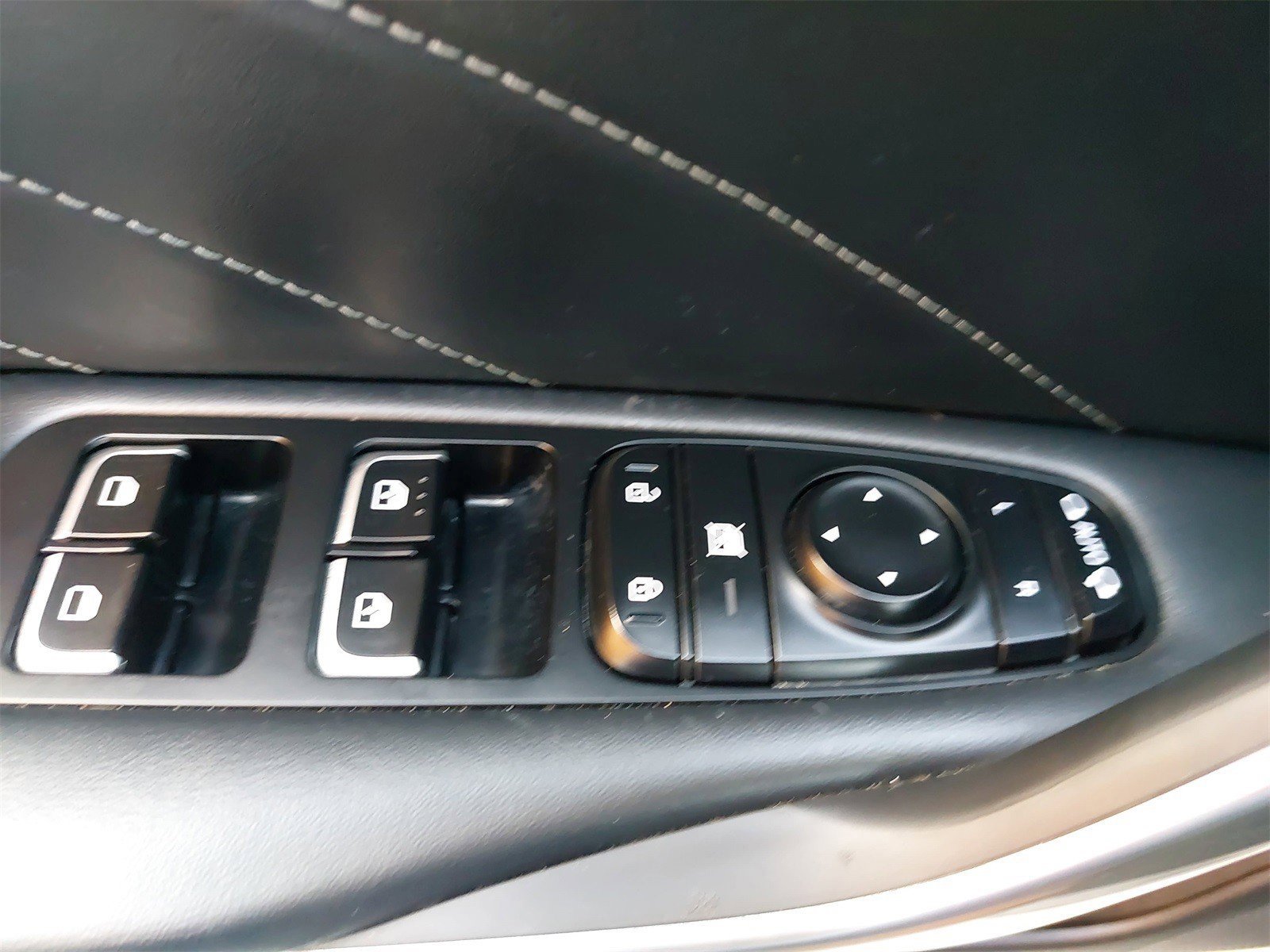 Used 2022 Kia Stinger GT2 w/ Scorpion Package image 33