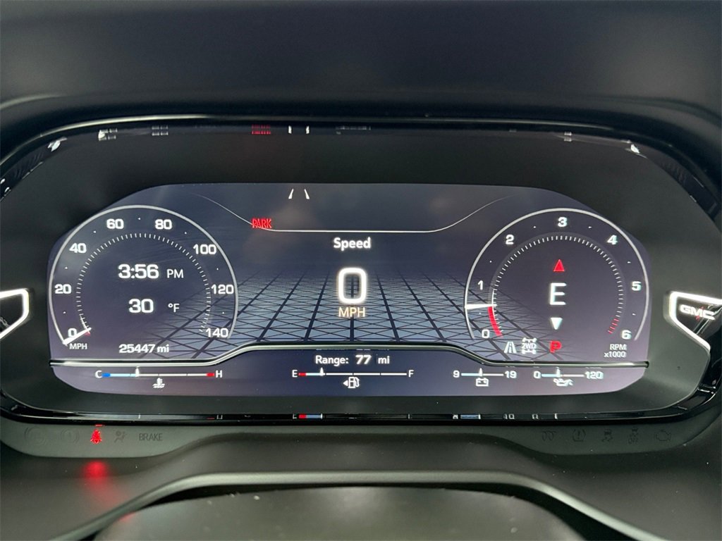 Used 2024 GMC Yukon Denali image 13