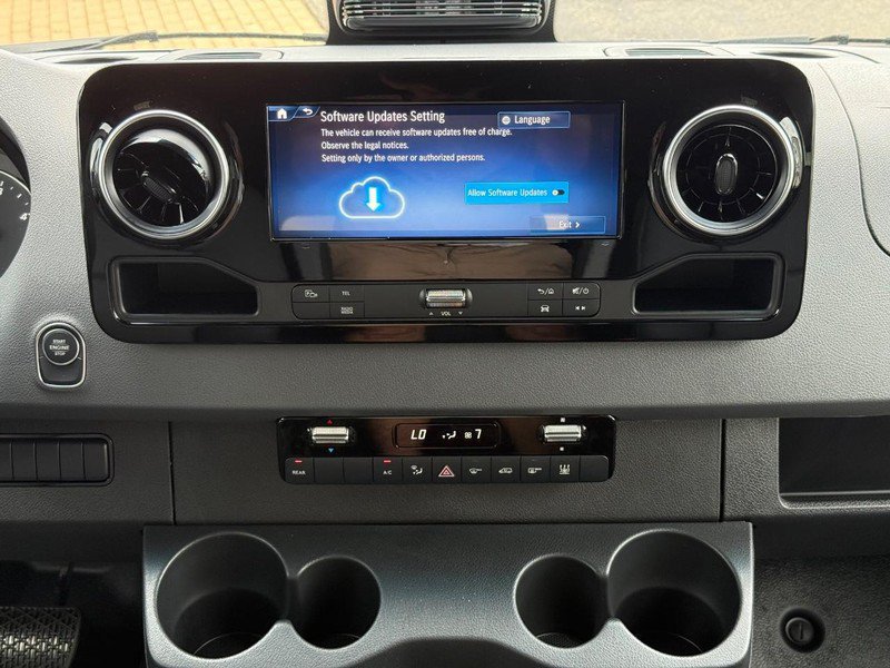 New 2026 Mercedes-Benz Sprinter 2500 image 7