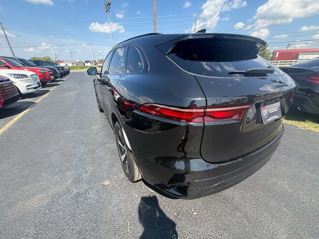 Used 2025 Jaguar F-PACE R-Dynamic S AWD/4WD image 6