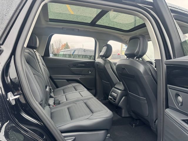 New 2026 Lincoln Nautilus Reserve w/ Jet Appearance Package AWD/4WD image 12